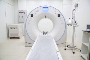 Rezonans magnetyczny – dokładne i bezpieczne badanie obrazowe