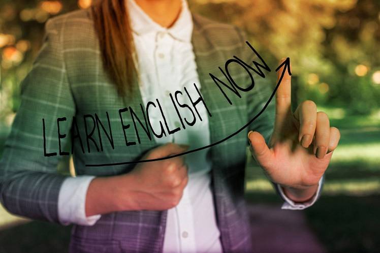 Kursy angielskiego online – nowoczesny i wygodny sposób zdobywania wiedzy