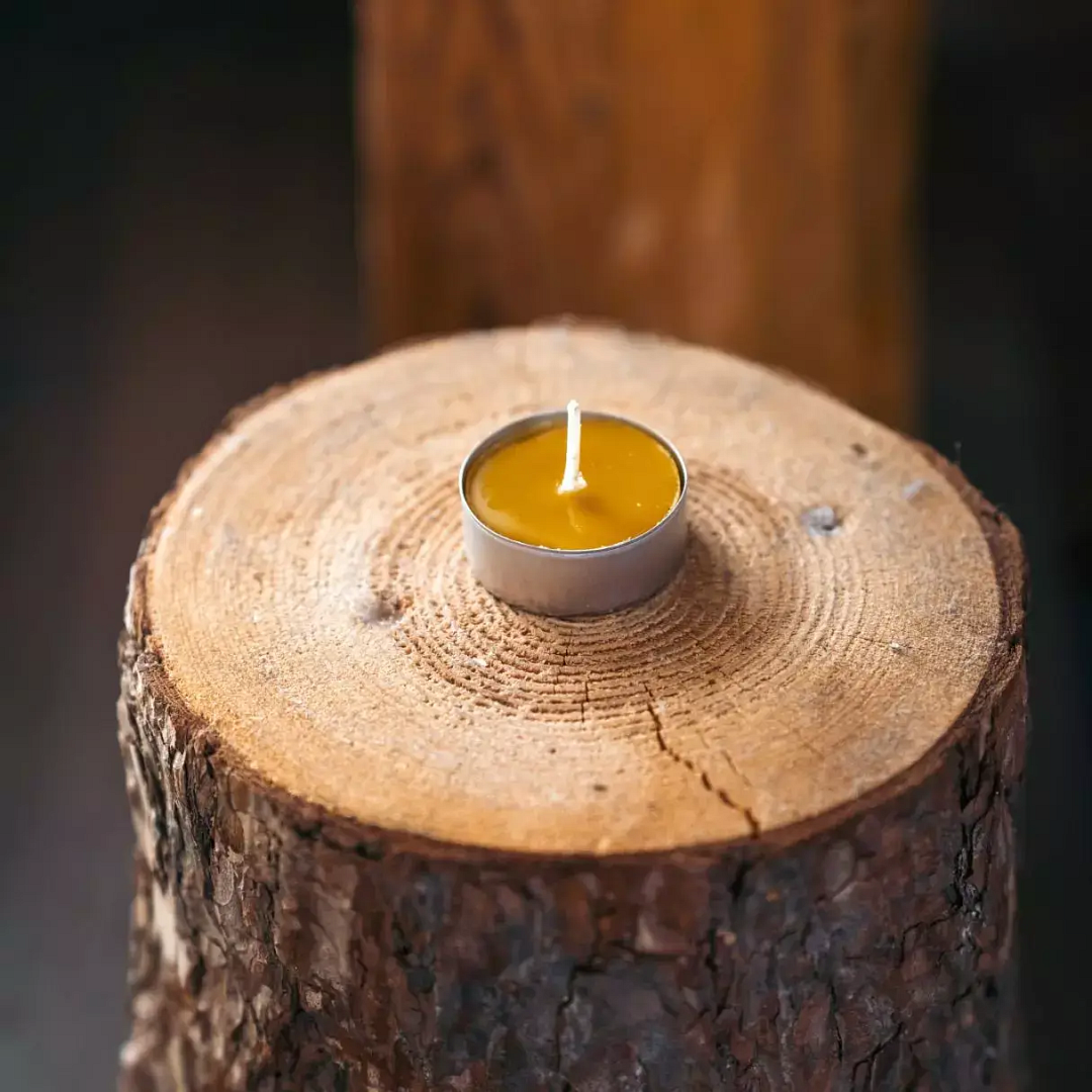 Podgrzewacz-Tealight-Klasyczny-Swieczka-z-Wosku-Pszczelego-2-1.jpg
